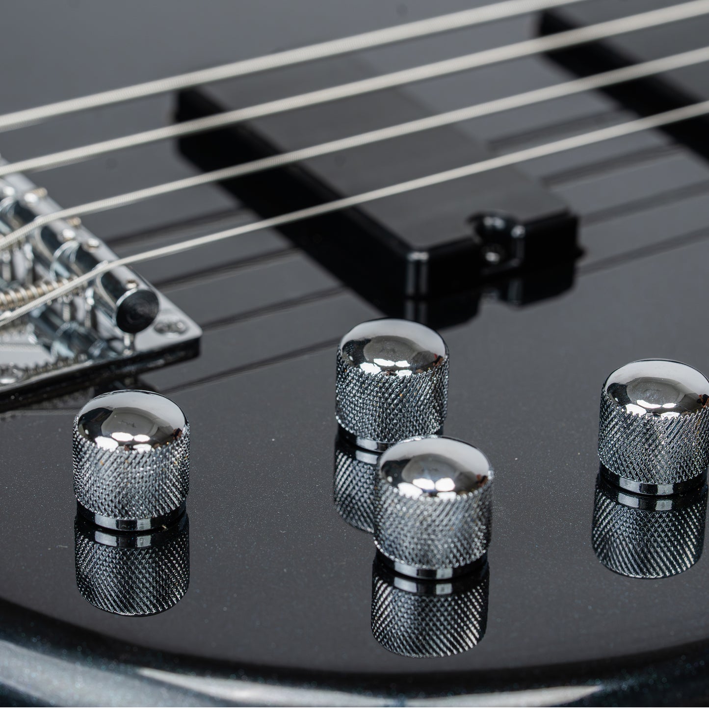 Torrins Progressa Series Bass Guitar with H-H Pickup | Available in Black, Sunburst, Blue and Red Color